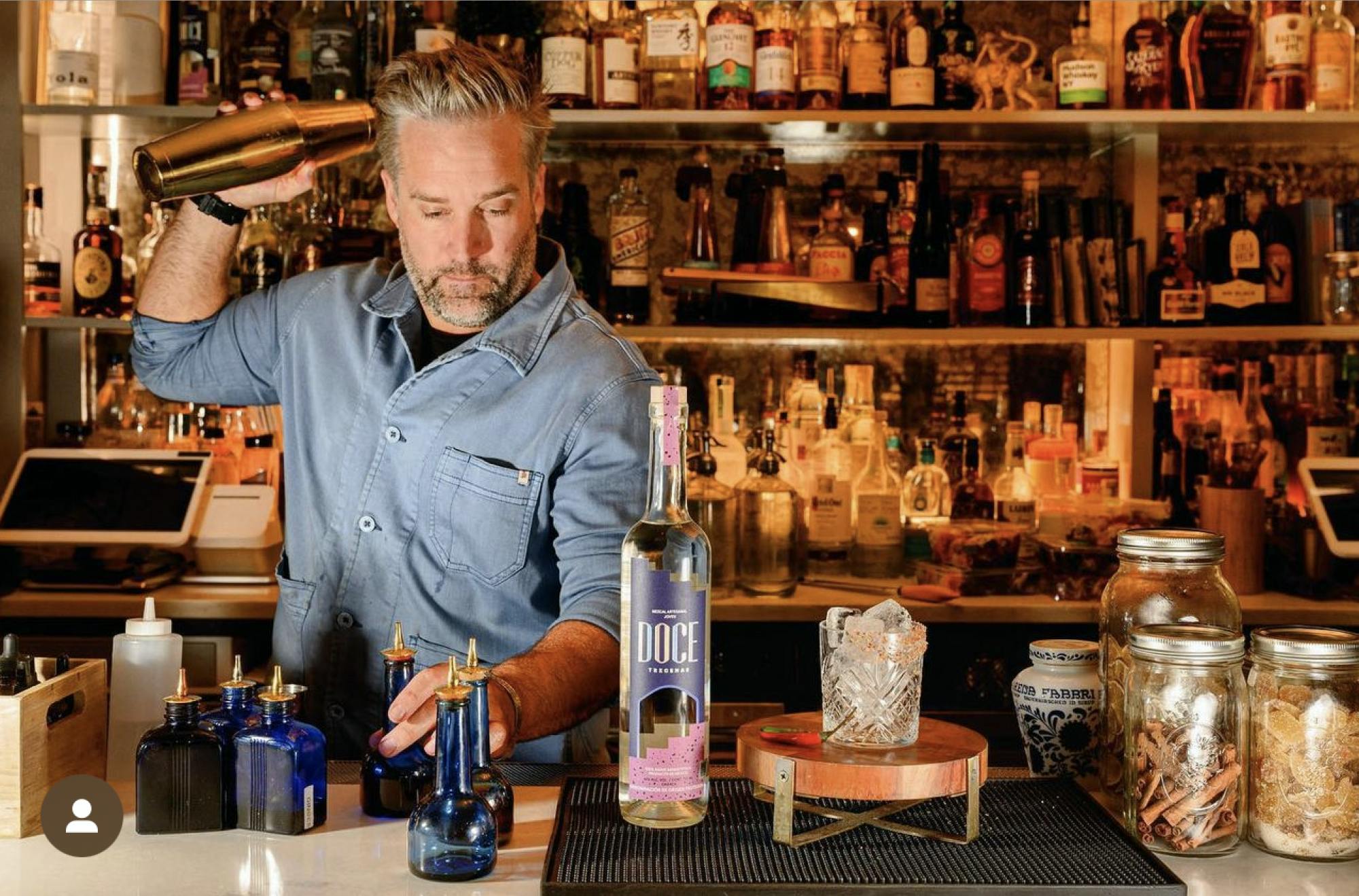Botanical mixology class in New York City