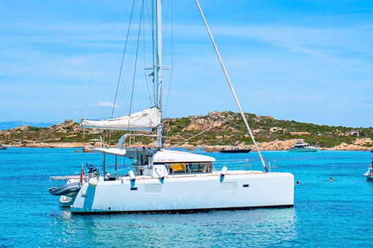Catamaran tour in La Maddalena archipelago with lunch