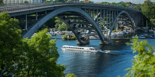 Unter den Brücken von Stockholm Bootstour