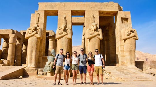 Geführte Tour durch das Tal der Adligen, Medinat Habu und das Ramesseum ab Luxor