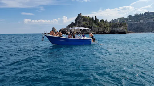 Croisière dans la baie de Taormina en Sicile avec apéro