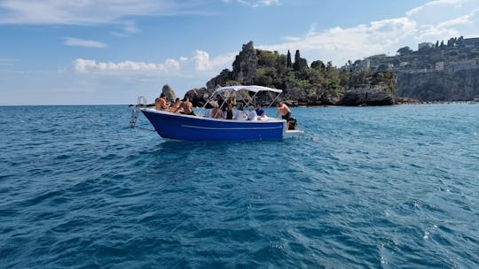 Croisière dans la baie de Taormina en Sicile avec un apéritif
