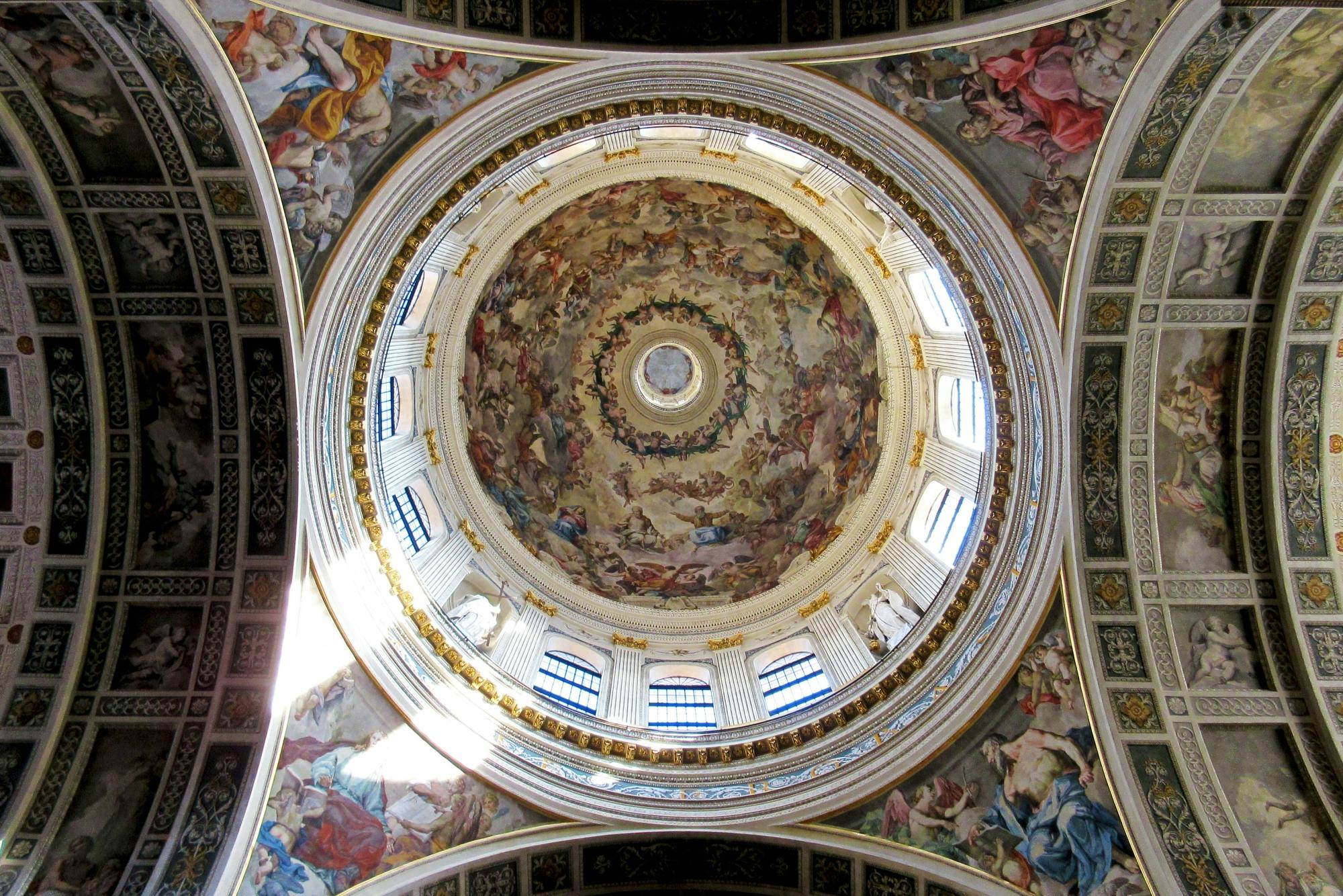 Medieval Mantua guided tour with Lake Garda boat trip