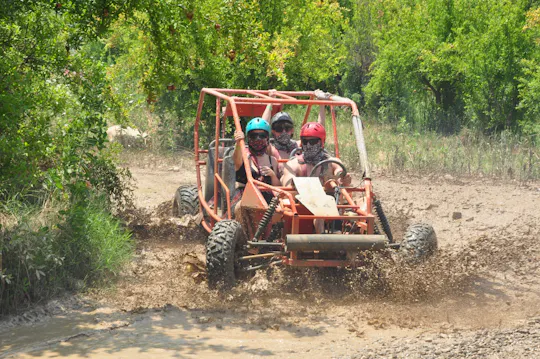 Avventura in monster buggy al tramonto nel canyon di Koprulu con rafting