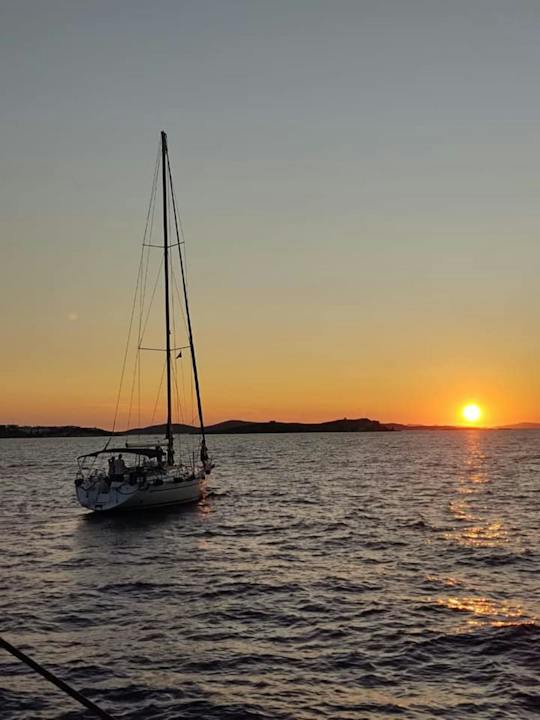 Mykonos sunset sailing tour