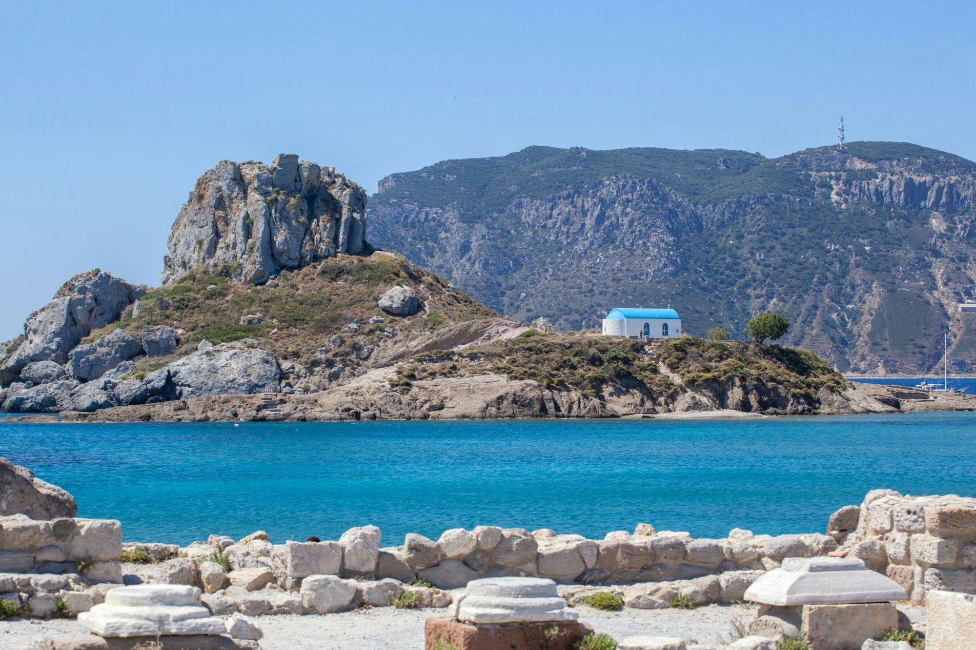 Guided tour of Kos Town, Asclepeion and Zia with wine-tasting