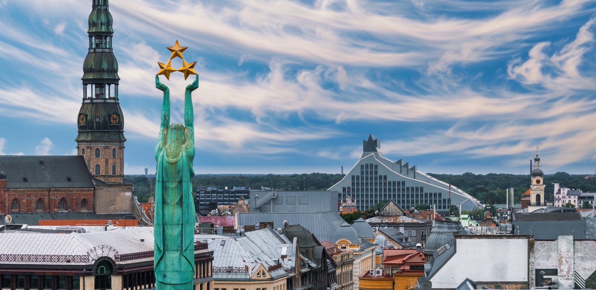 Riga 24 or 48-hour hop-on hop-off sightseeing bus tour