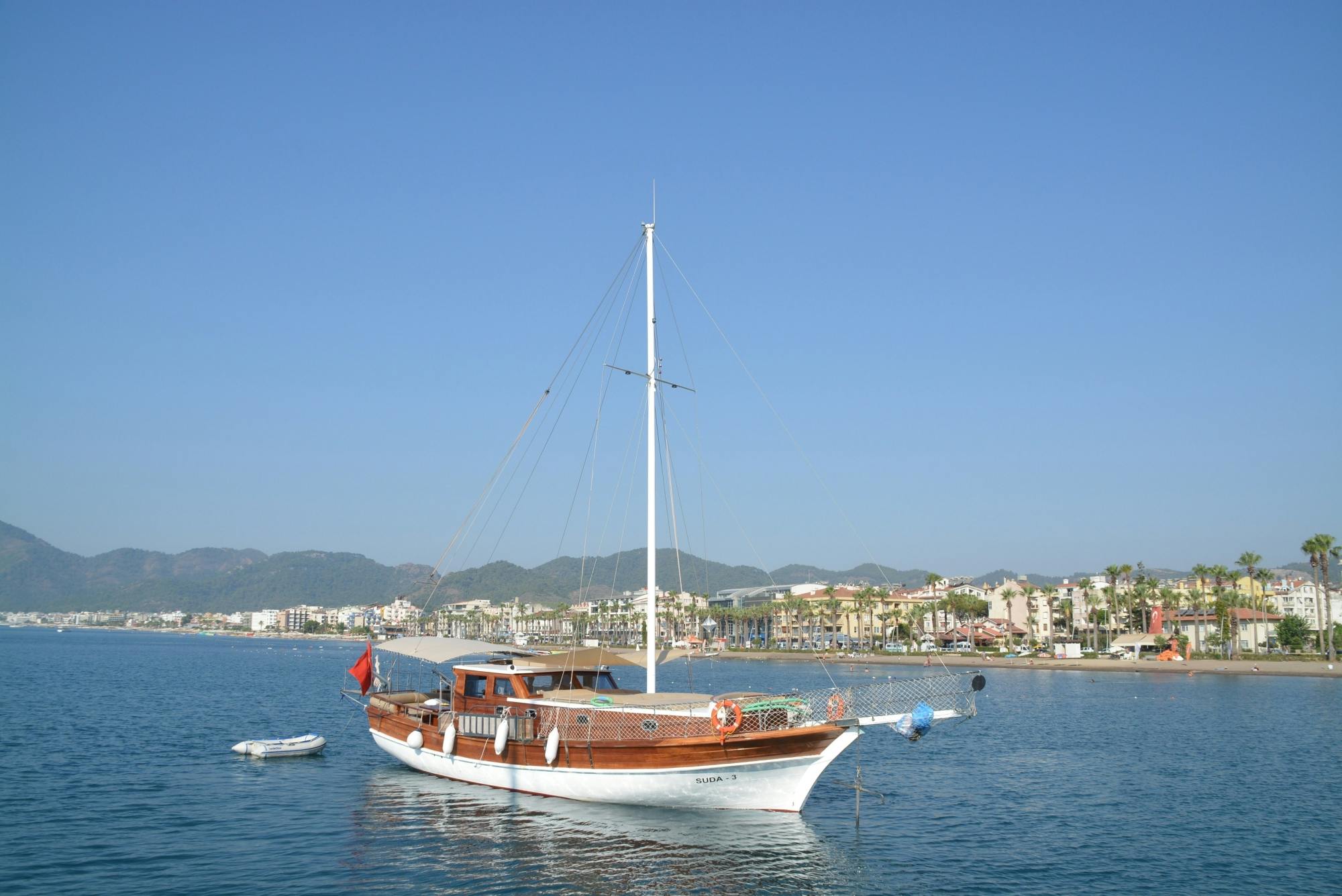 Gulet-Kreuzfahrt in einer kleinen Gruppe mit Mittagessen und Schwimmen in Marmaris