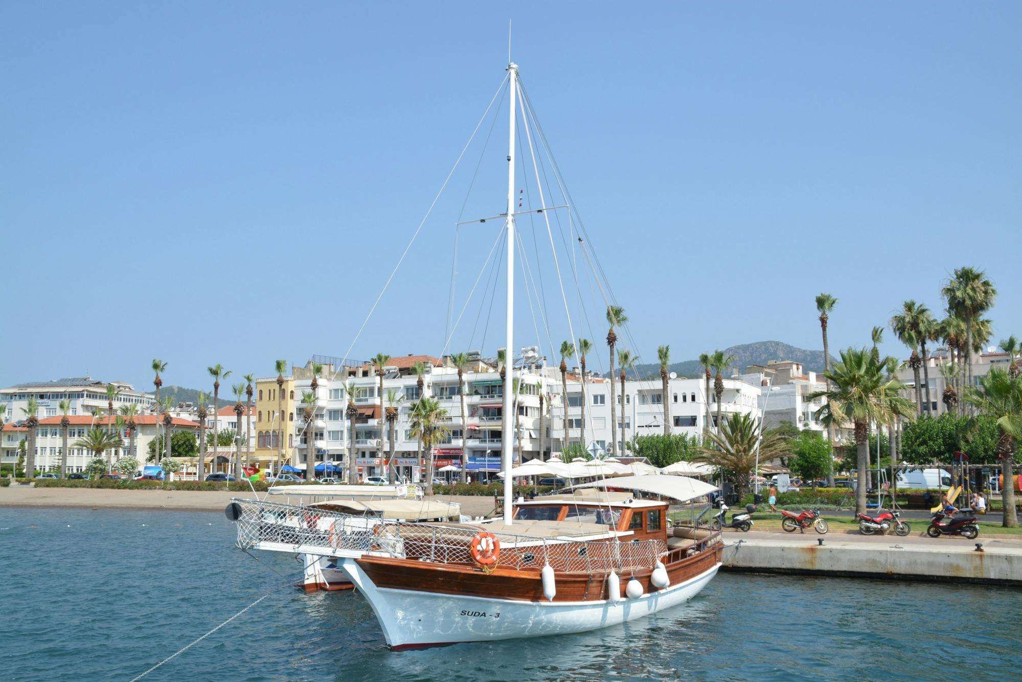 Full day small-group Turkish gulet boat cruise from Marmaris with lunch