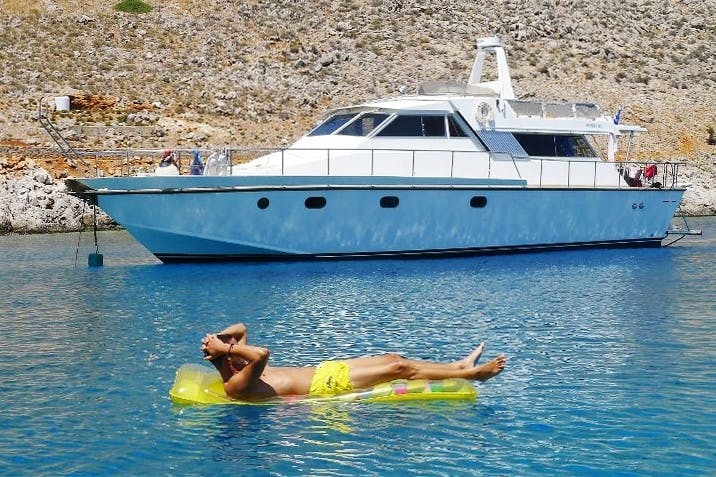 Rhodos Yachtausflug für Erwachsene mit Mittagessen in den südlichen Buchten – nur Ticket