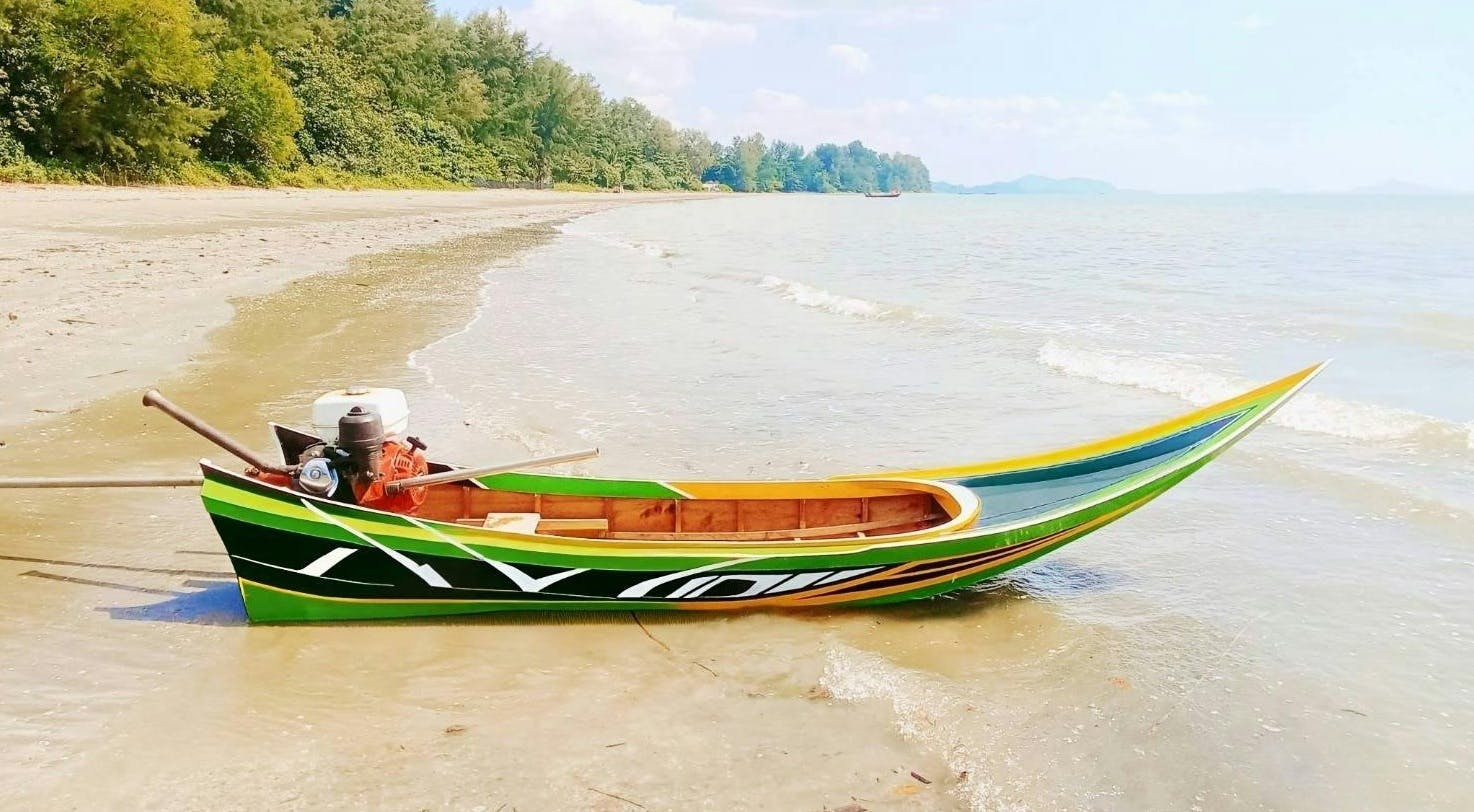 I paesaggi naturali di Khao Na Yak in barca privata