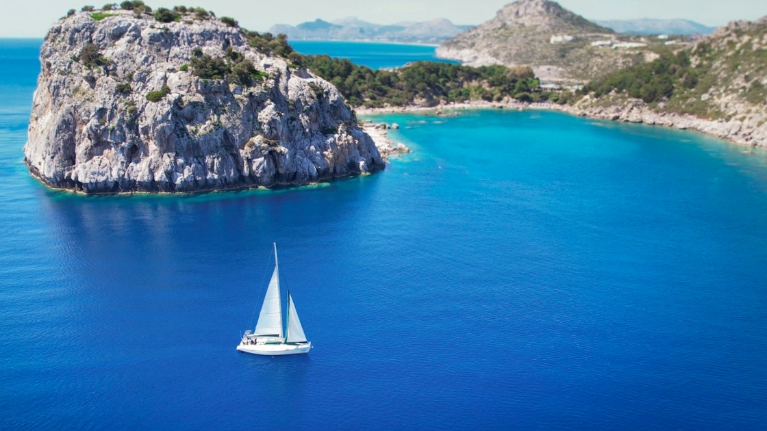 Rhodes private luxury sailing cruise with Mediterasian lunch | musement