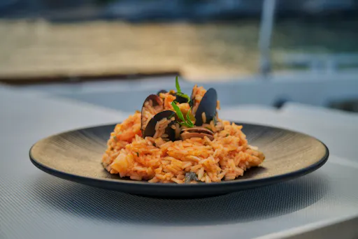 Afternoon catamaran cruise to Chrissi Island with dinner