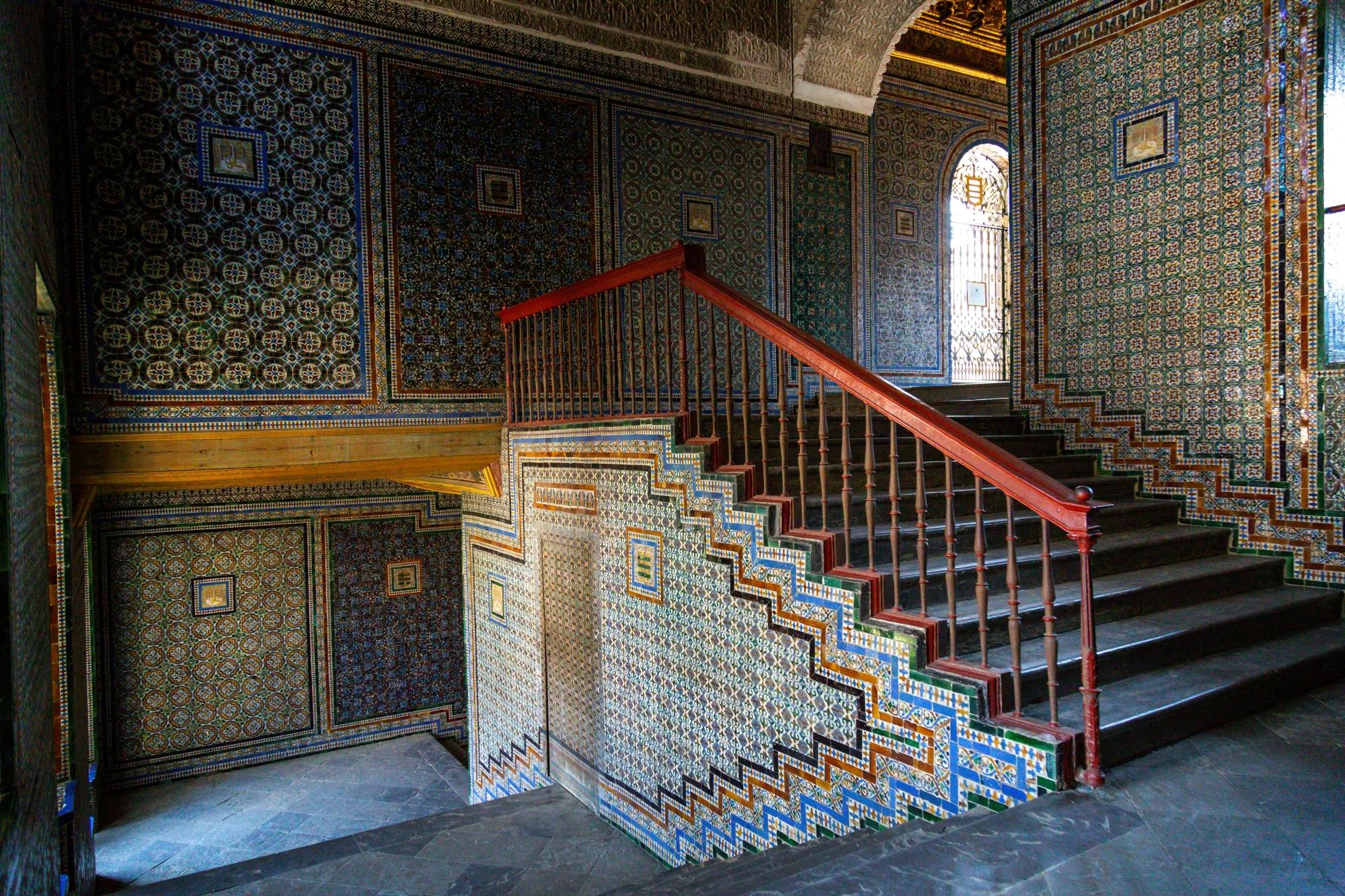 Full-day guided tour of Seville with Casa de Pilatos visit