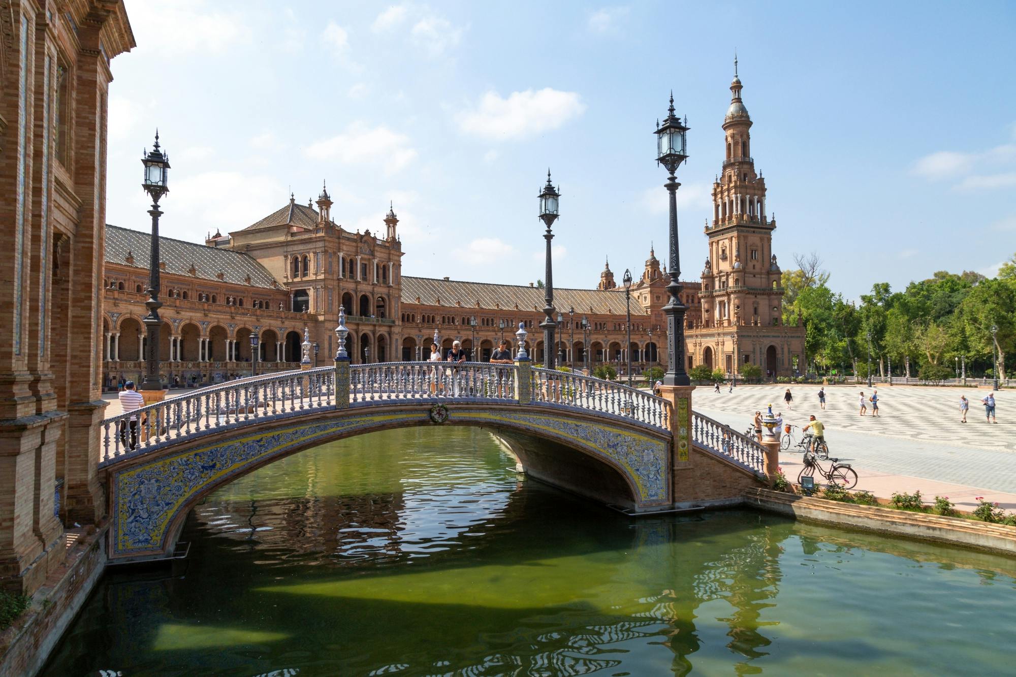 Full-day guided tour of Seville with Casa de Pilatos visit