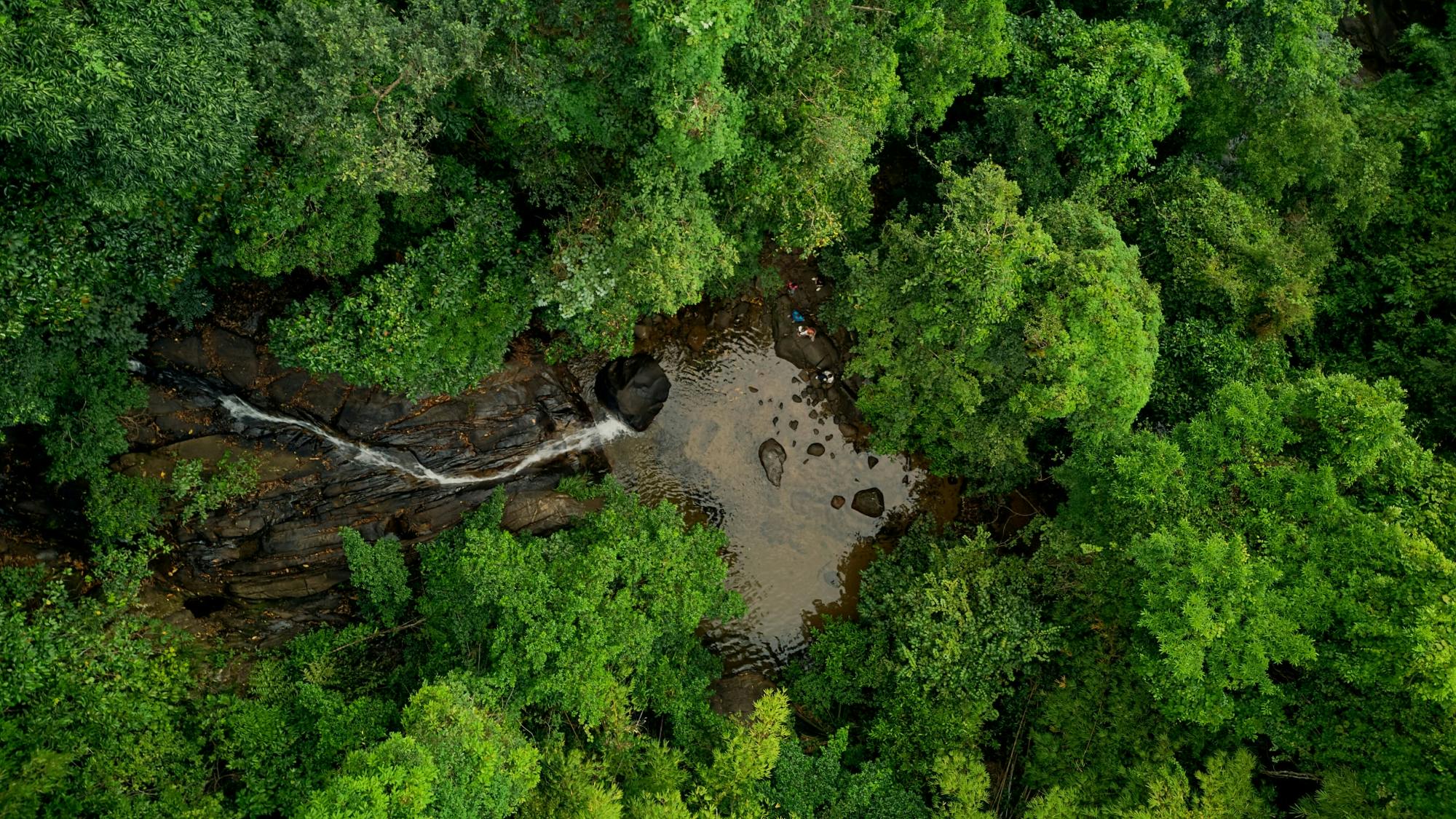 Full-day tour of Phang Nga Bay with James Bond Island visit