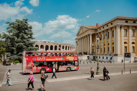 Verona hop-on hop-off bus 24 of 48-uurstickets
