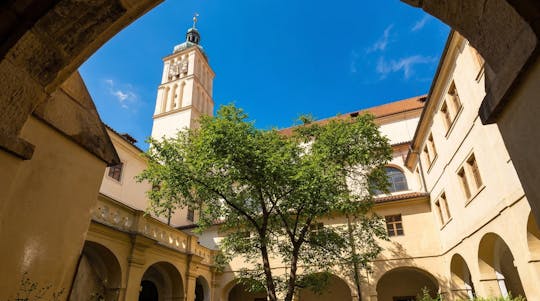 Visita de 3 horas à Basílica de São Tiago e ao Convento dos Minoritas em Praga - 