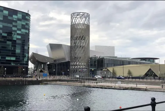 Visita áudio a Salford Quays