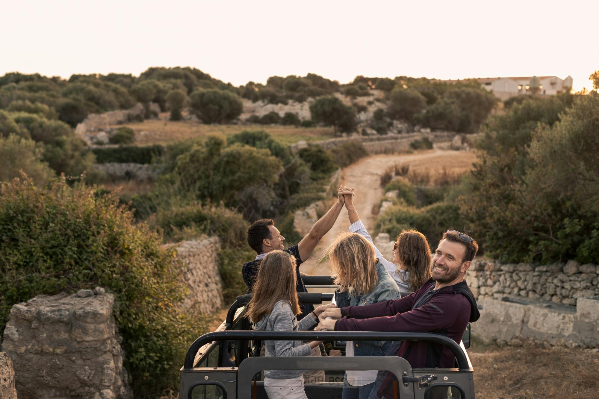 Premium Menorca island discovery tour with transfers