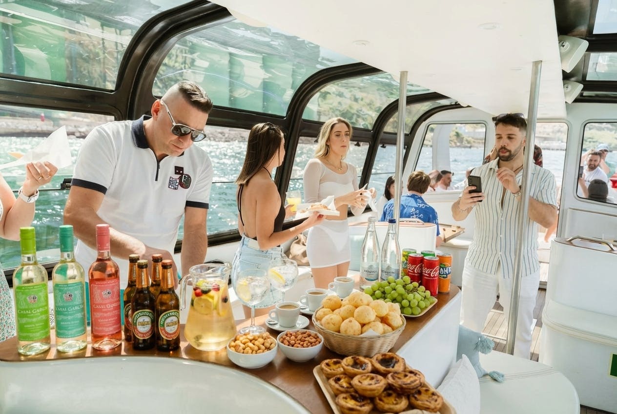 Bootsfahrt mit Buffet, Sangria und offener Bar
