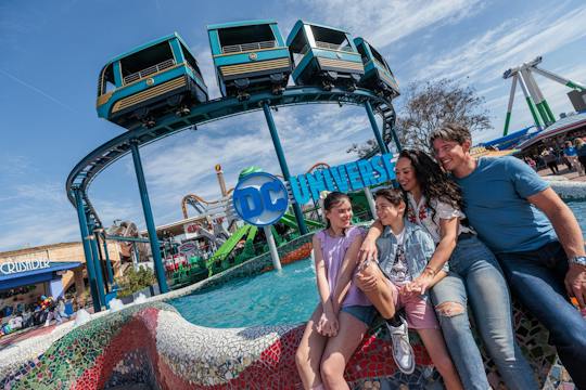 Six Flags Fiesta Texas - Dagkaart