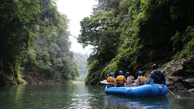 2-day Pacuare Whitewater Rafting Multiday Tour