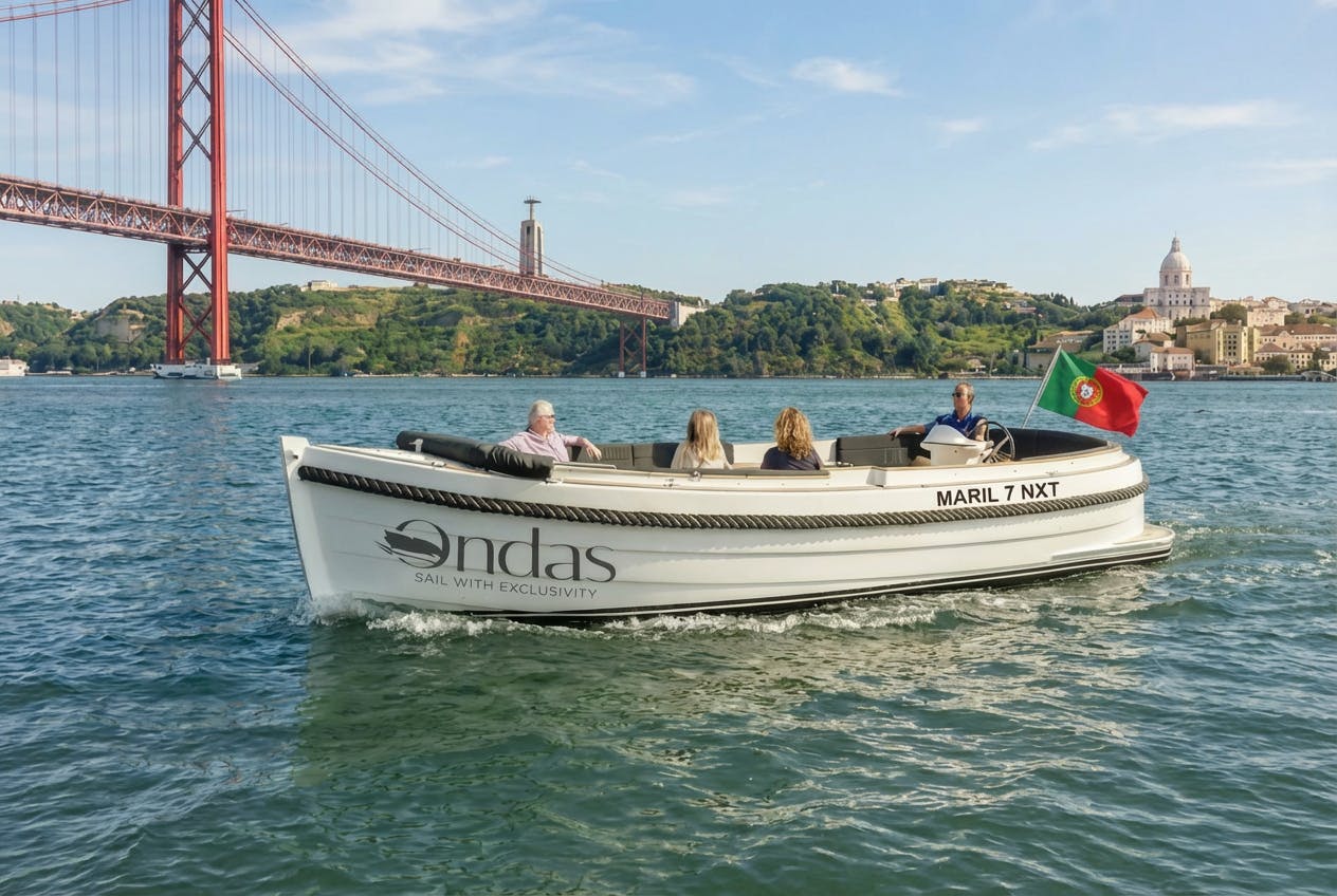 Crucero en barco de lujo con pastel de nata y café en Lisboa