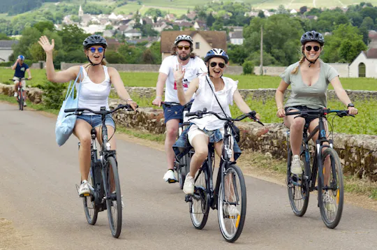 Fiets- en wijntour vanaf een halve dag in Côte de Beaune