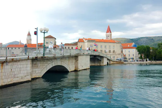 Trogir i Błękitna Laguna - wycieczka łodzią motorową na trzy wyspy