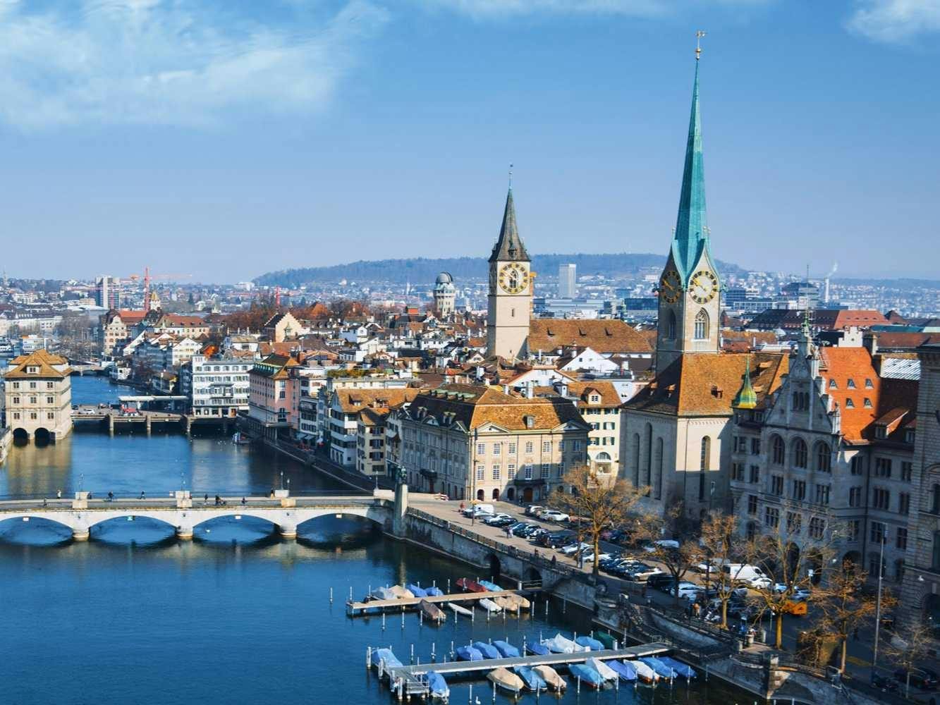 Zurich best intro walking tour with a local