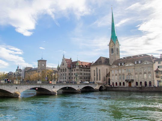 Promenade historique privée dans Zurich avec un expert local