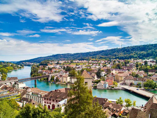 Schaffhausen city highlights walking tour with a local