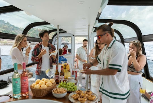 Location de bateau avec expérience Vinho Verde et open bar