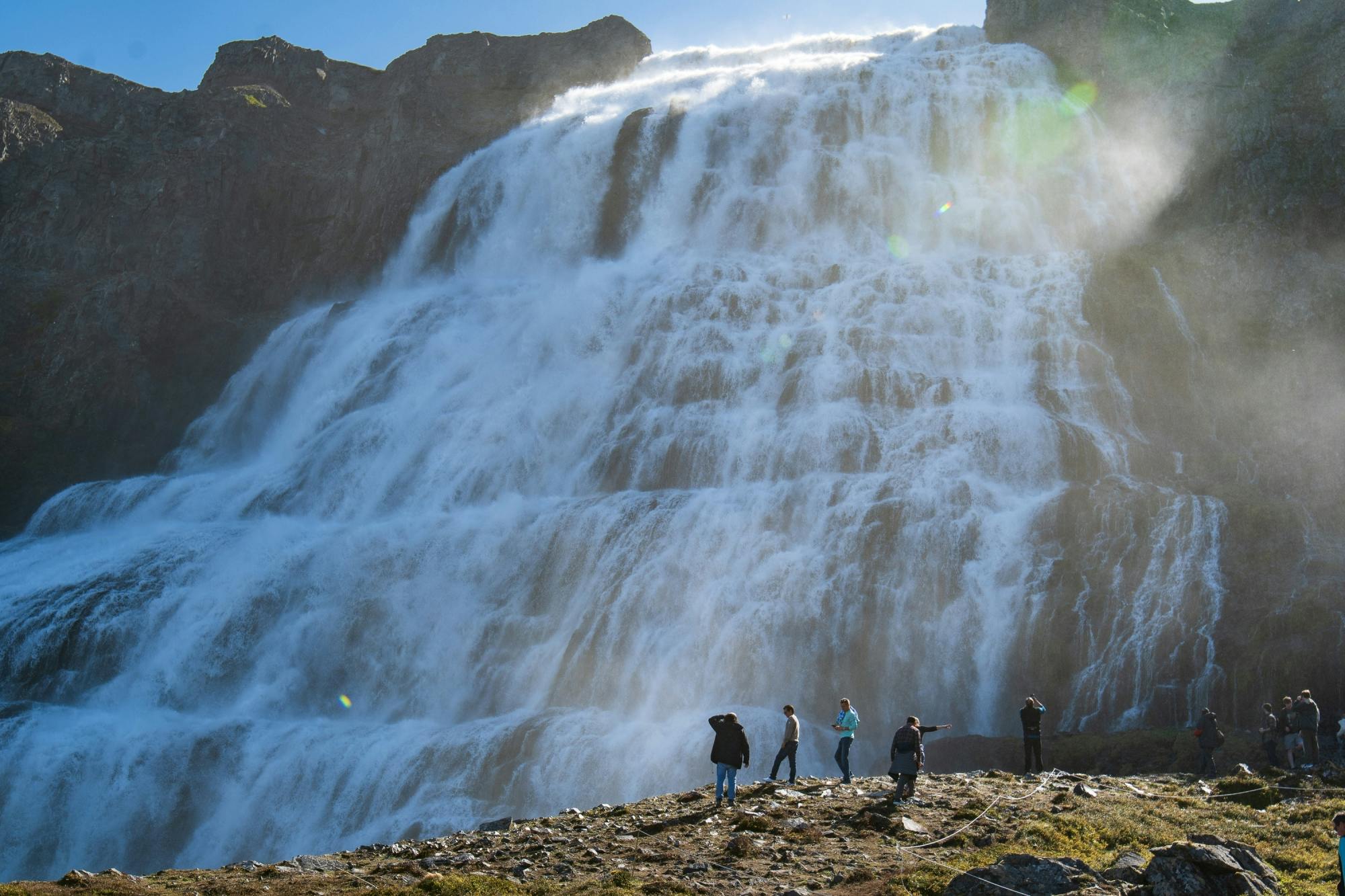 Ausflug zum Dynjandi-Wasserfall und zu einem Bauernhof ab dem Hafen von Isafjörður