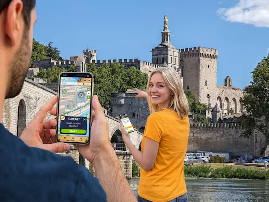 Self-guided digital scavenger hunt in Avignon