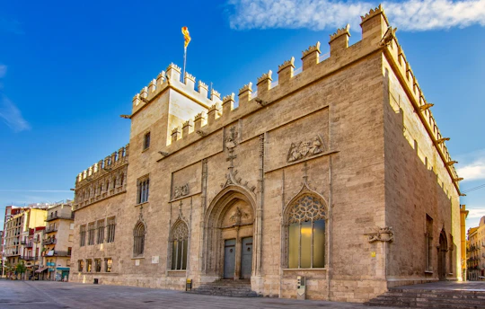 La Lonja de la Seda guided tour with fast track entry