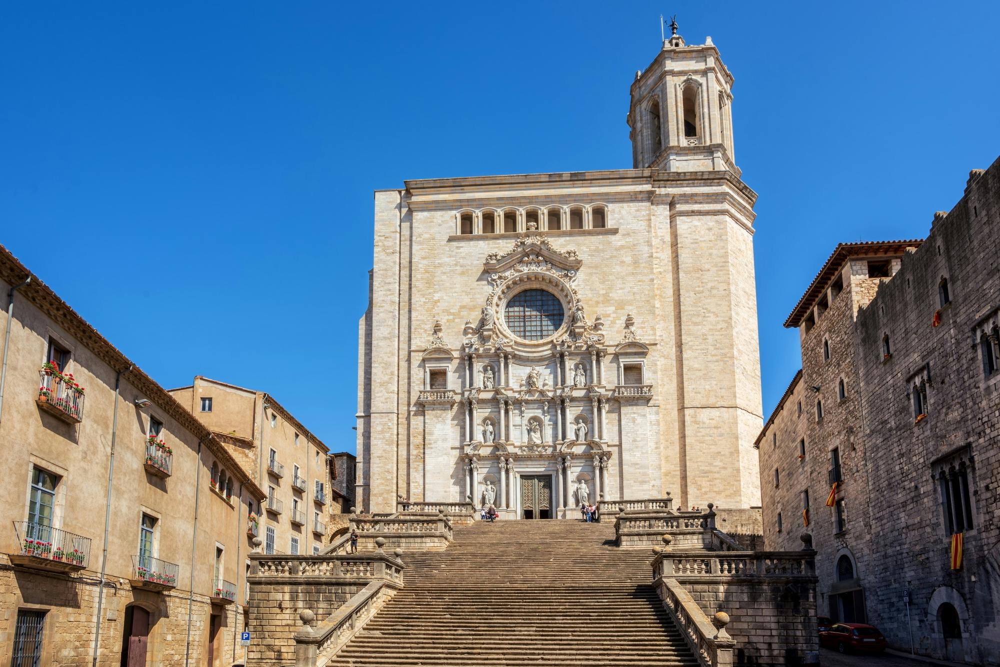 Marimurtra Botanical Gardens and Girona guided walking tour