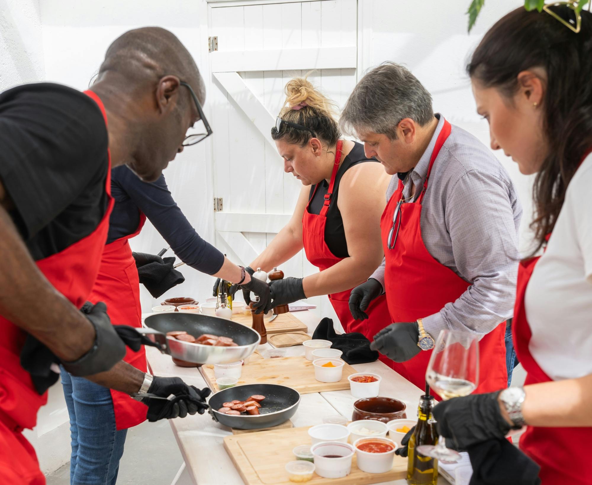 Small-group Greek cooking class in Santorini