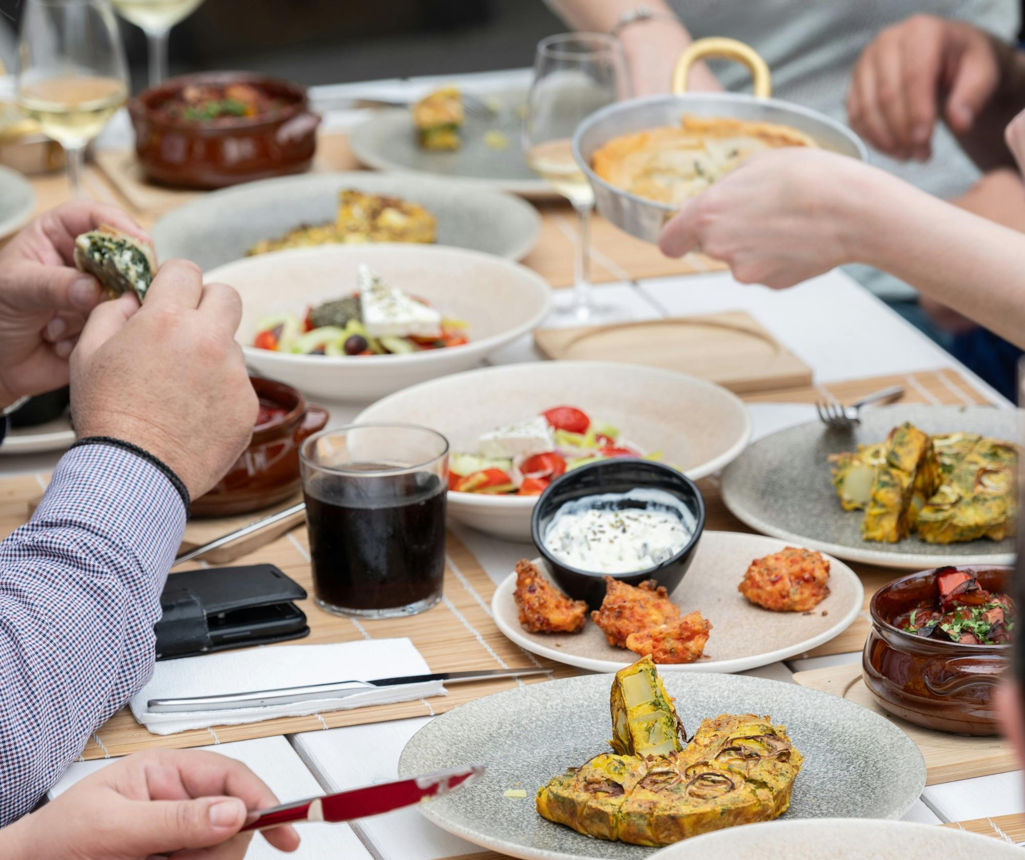 Small-group Greek cooking class in Santorini