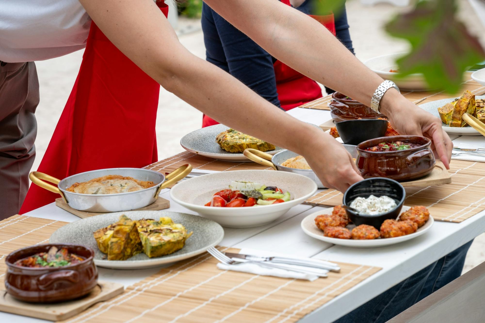 Small-group Greek cooking class in Santorini