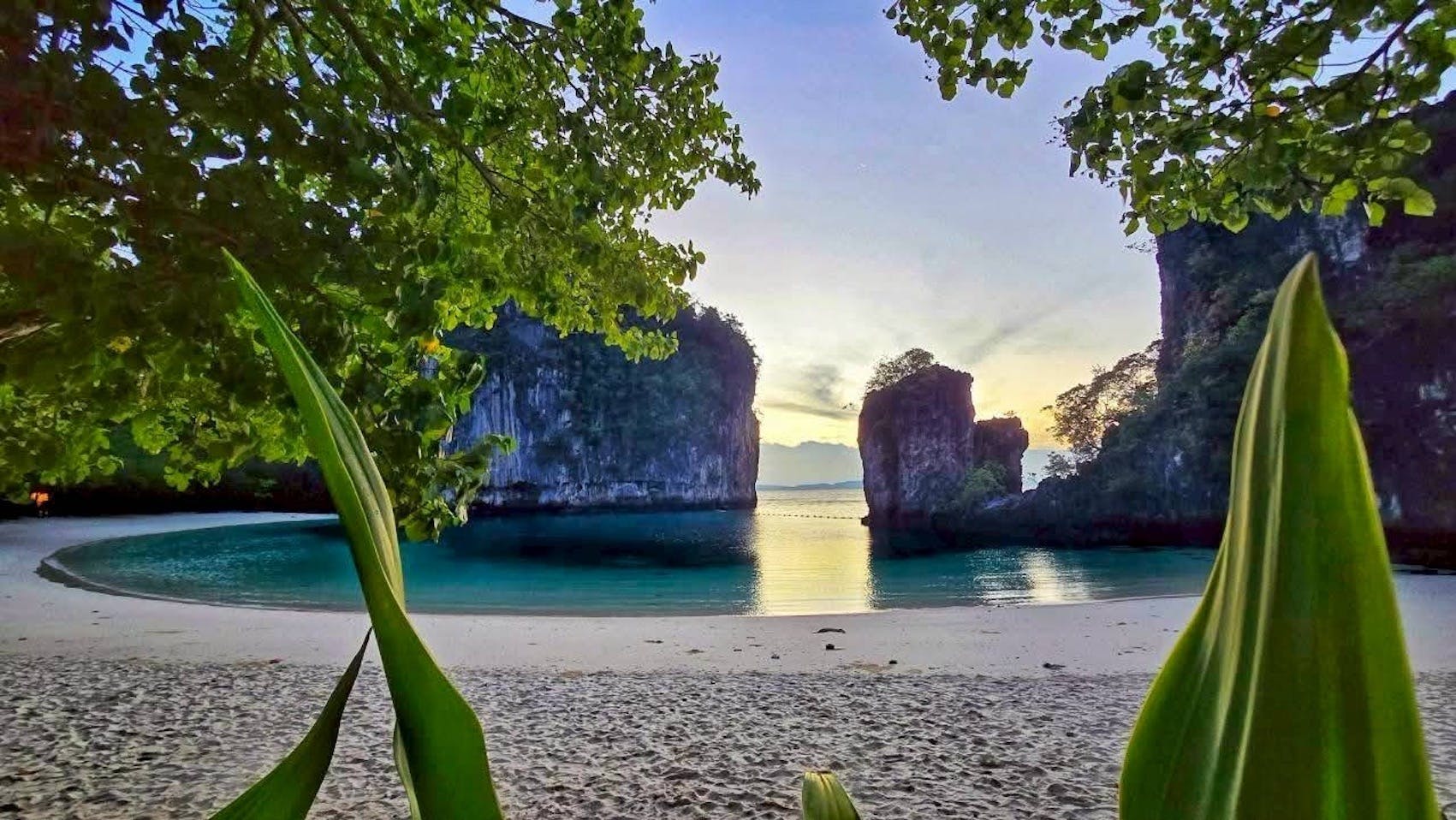 Full day Hong Island small group tour with lunch