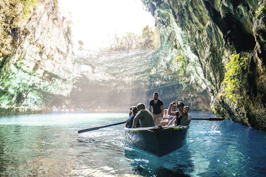 Kefalonia Entdeckungstour mit Melissani-See und Fiskardo