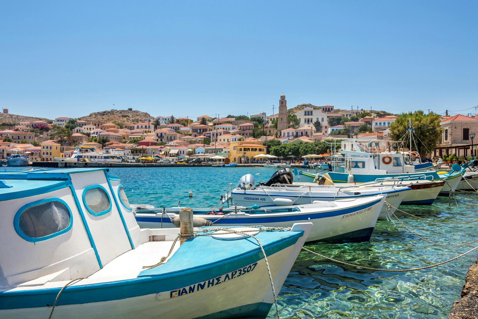 Bootsfahrt auf der Insel Chalki und Besuch des Schmetterlingstals