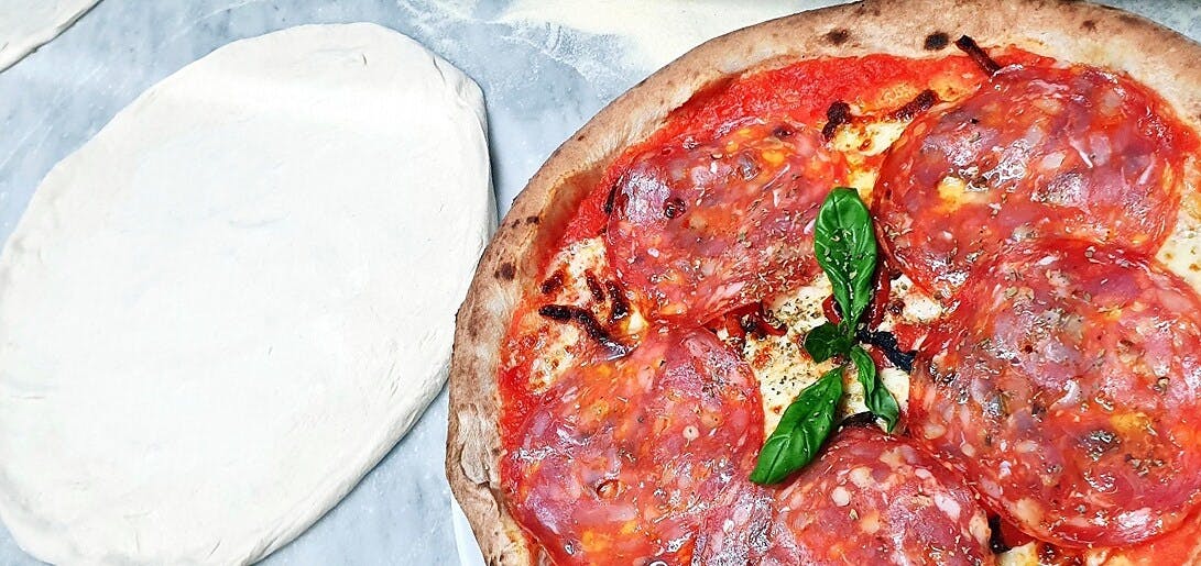 Pizza cookery class in Giardini Naxos