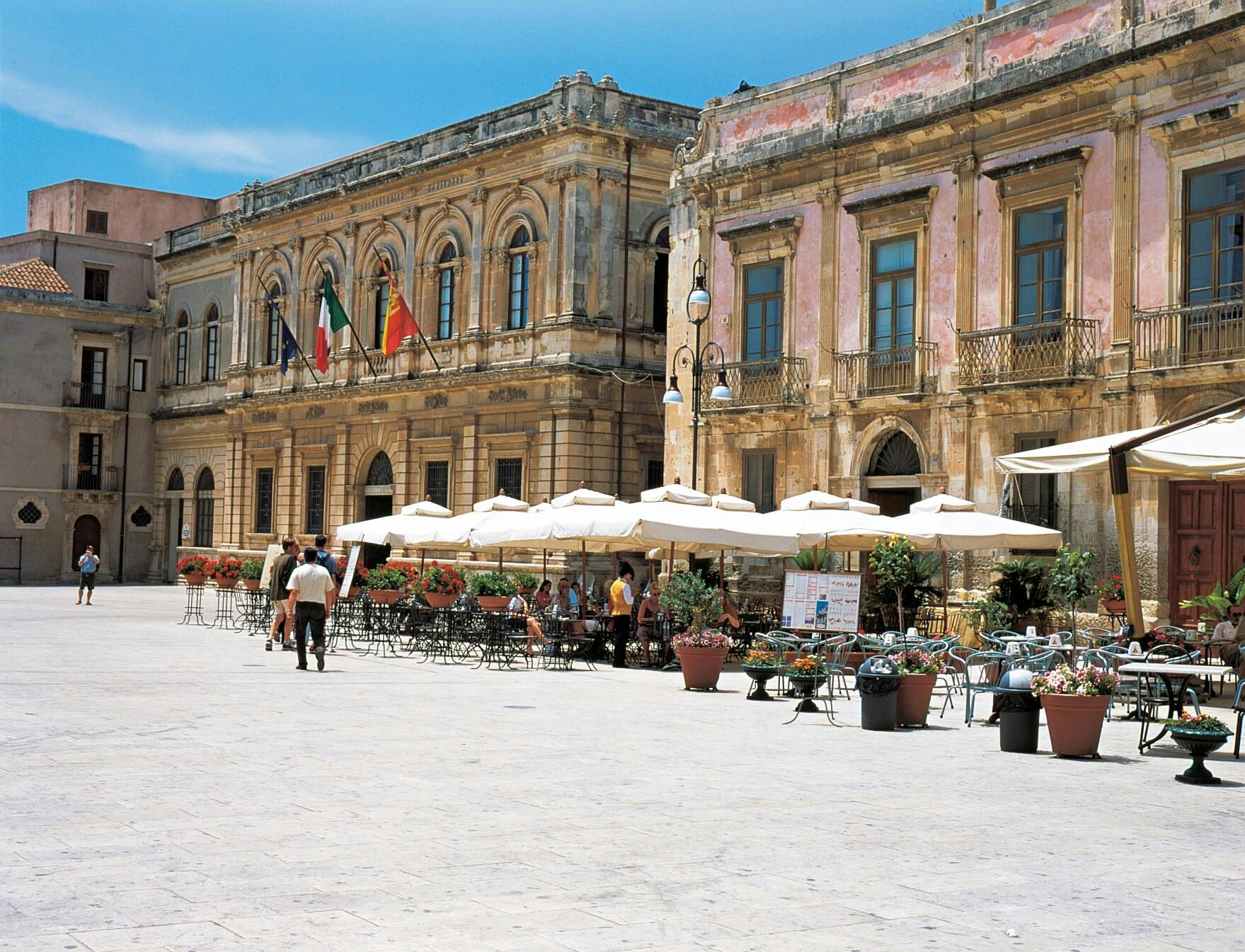 Full-day Syracuse guided heritage tour