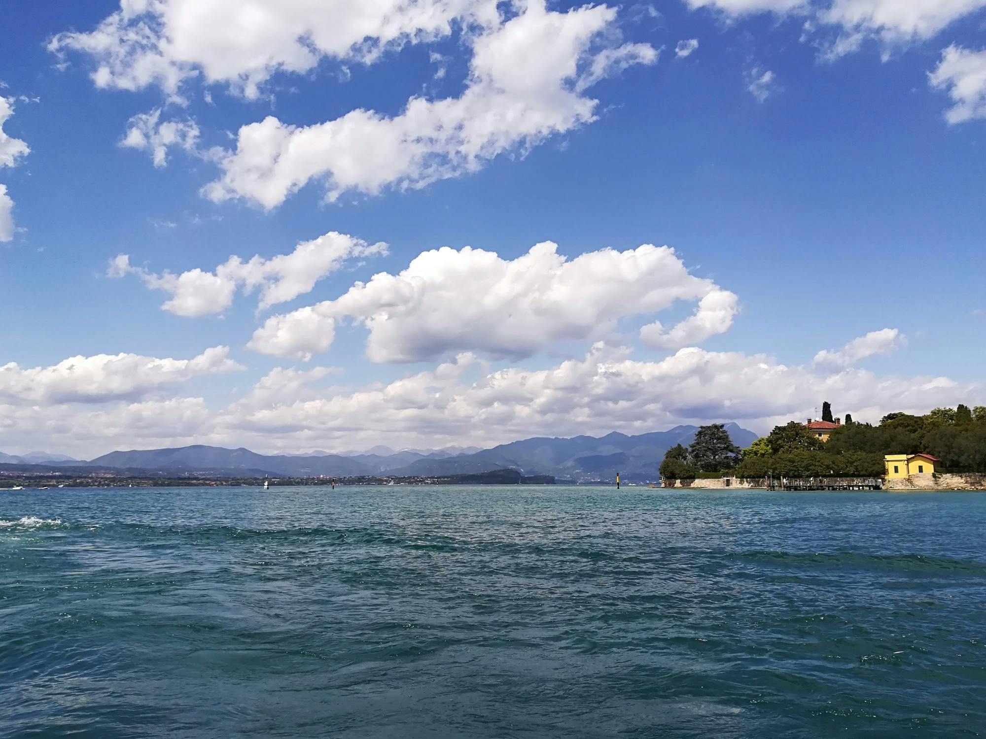 Lake Garda tour with boat trip from northern hotels