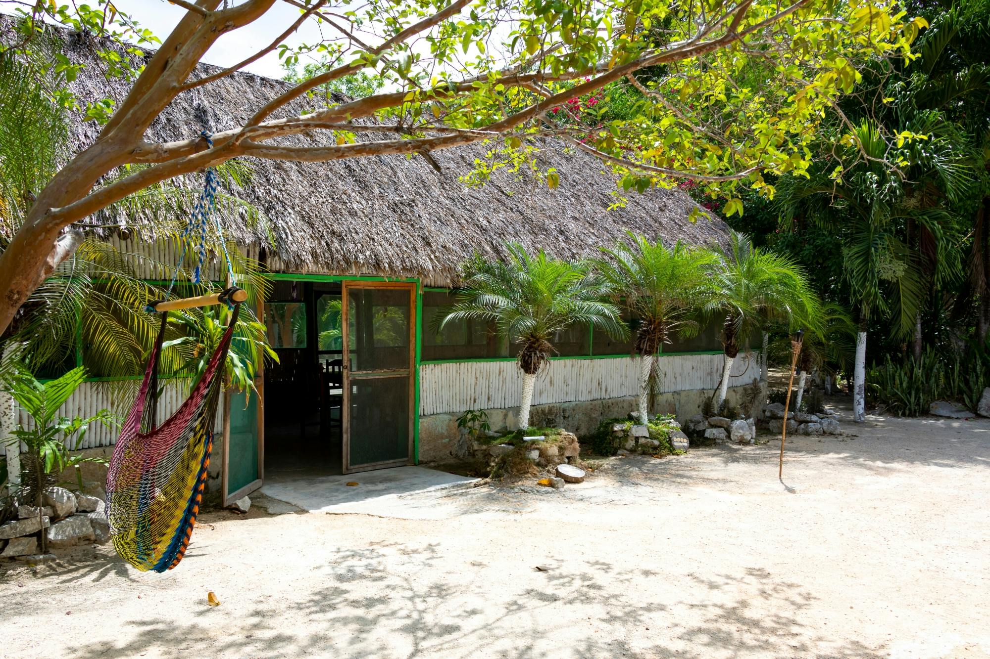 Guided tour of Tulum and visit to a modern Maya community