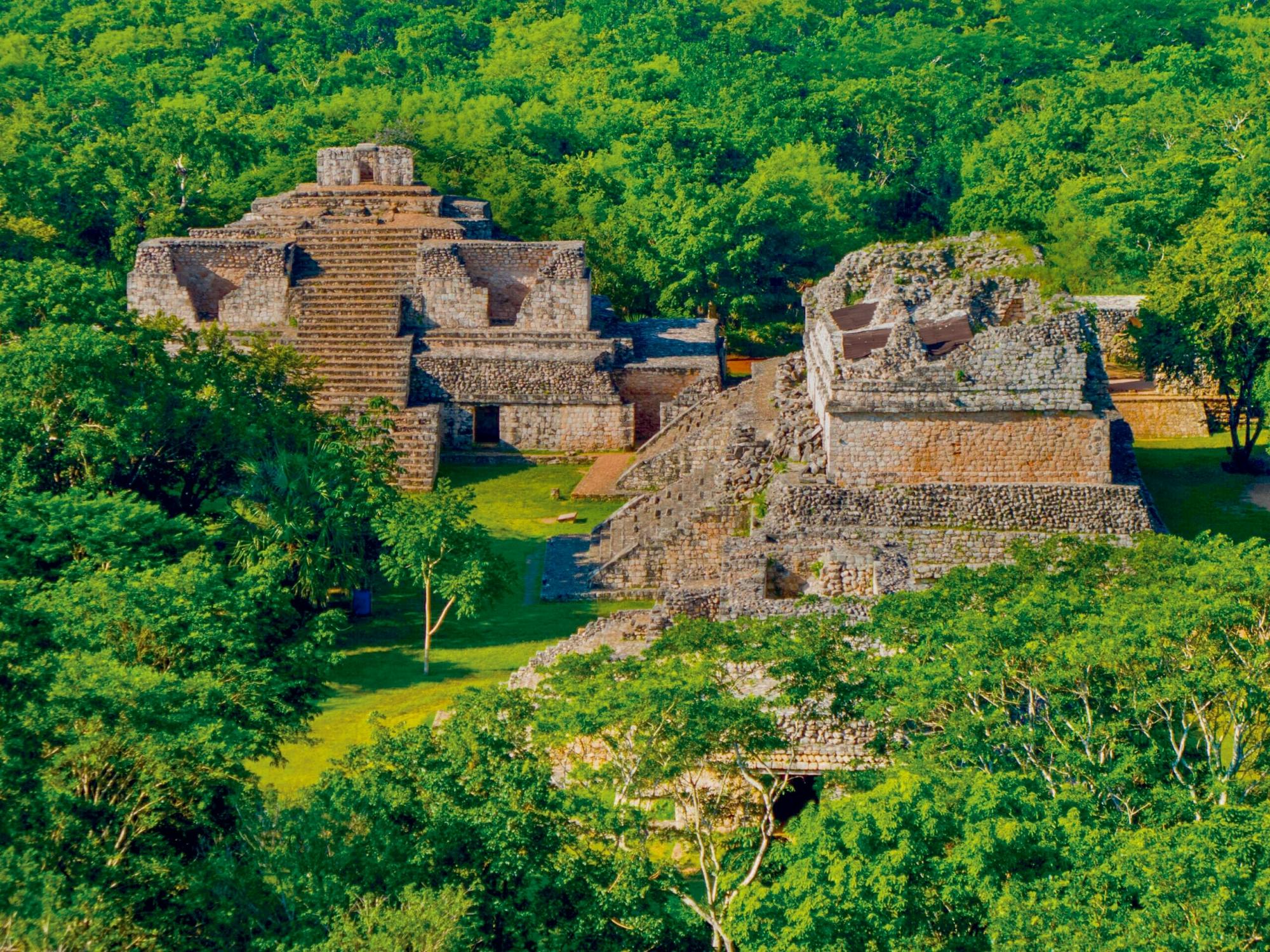 Ek' Balam Deluxe Tour with Hacienda Chukum and Valladolid