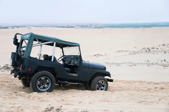 Giro in 4x4 e villaggio di Tra Que con barca a cesto opzionale